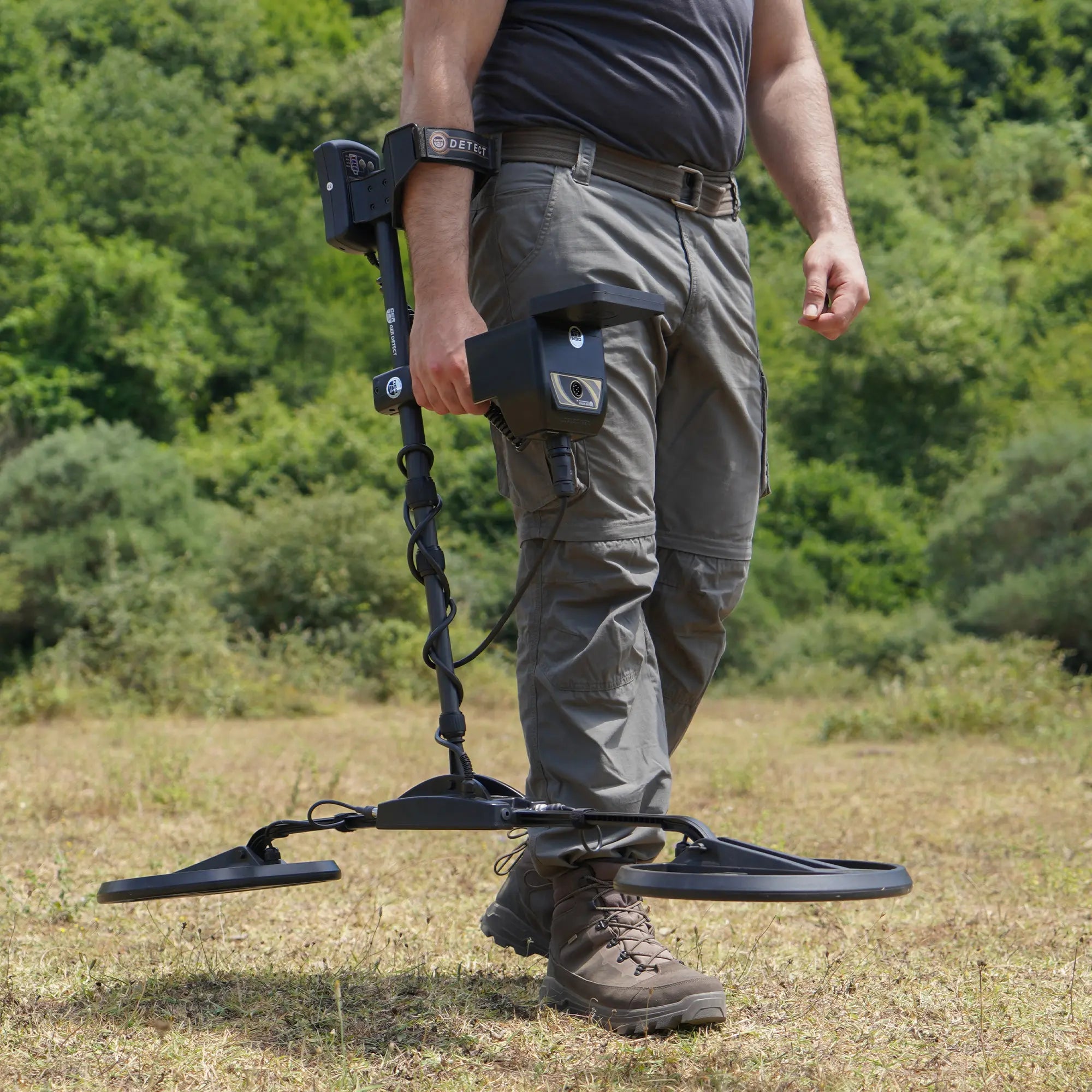 Titan X13 Metal Detector