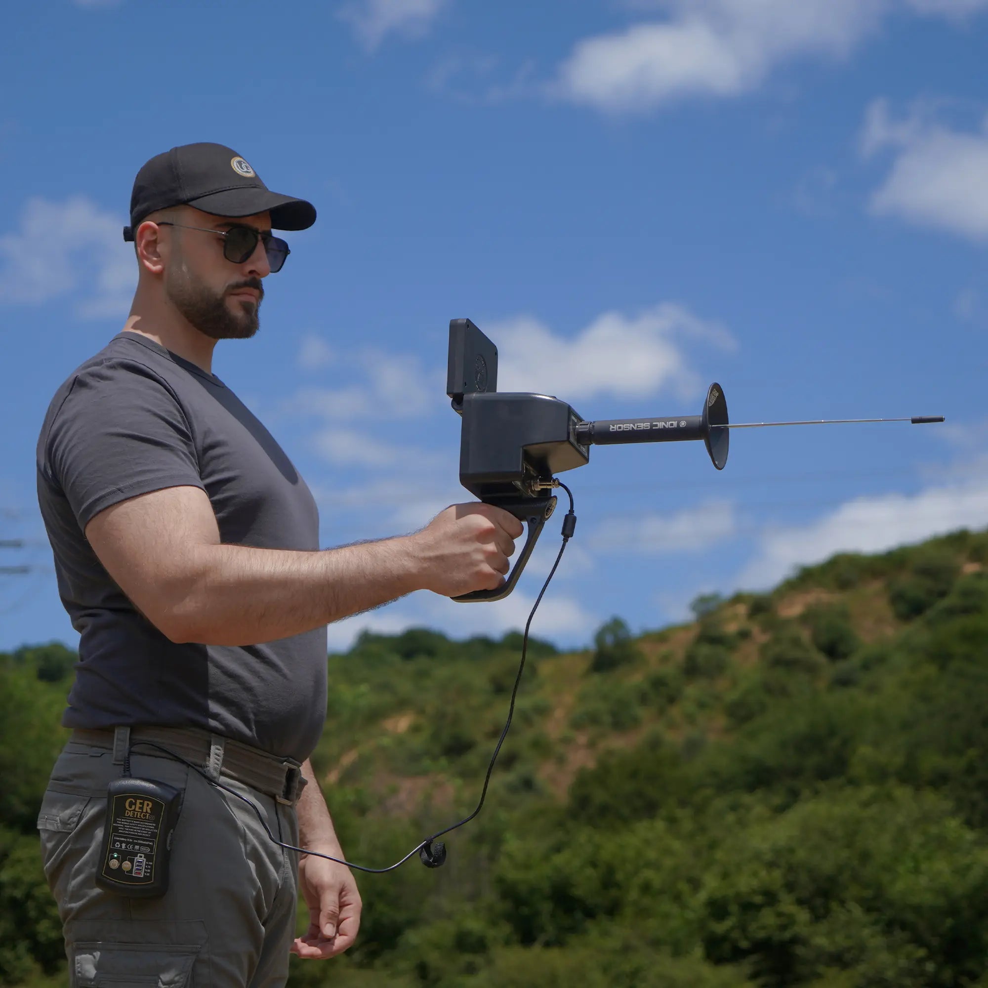 Titan X13 Metal Detector